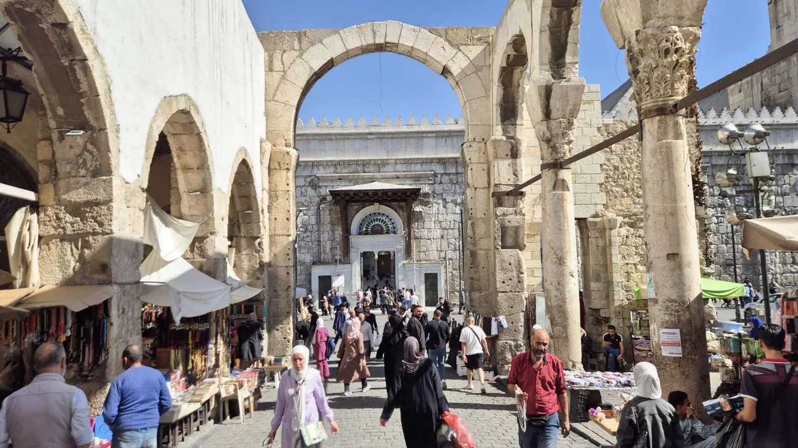 Roman columns at the end of Souq al-Hamidiyeh